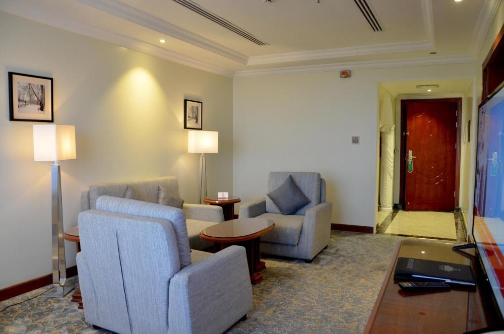 Crown Tower Hotel Image 61